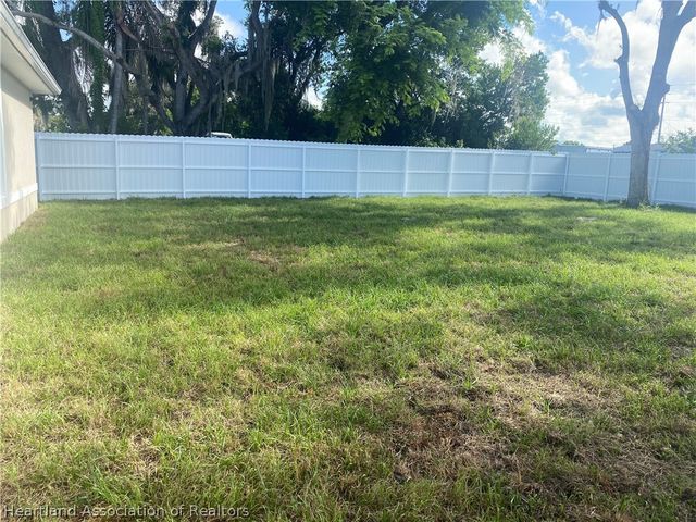 2100 Cleveland Road, Sebring, FL 33870