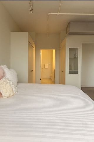 737 W Washington Boulevard 1209, Chicago, IL 60661