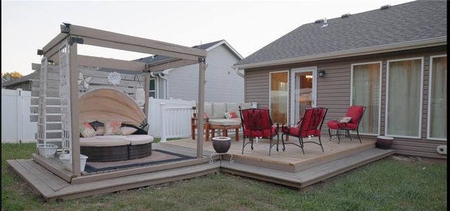 623 S Kisner Drive, Independence, MO 64056
