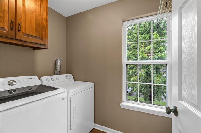 623 S Kisner Drive, Independence, MO 64056