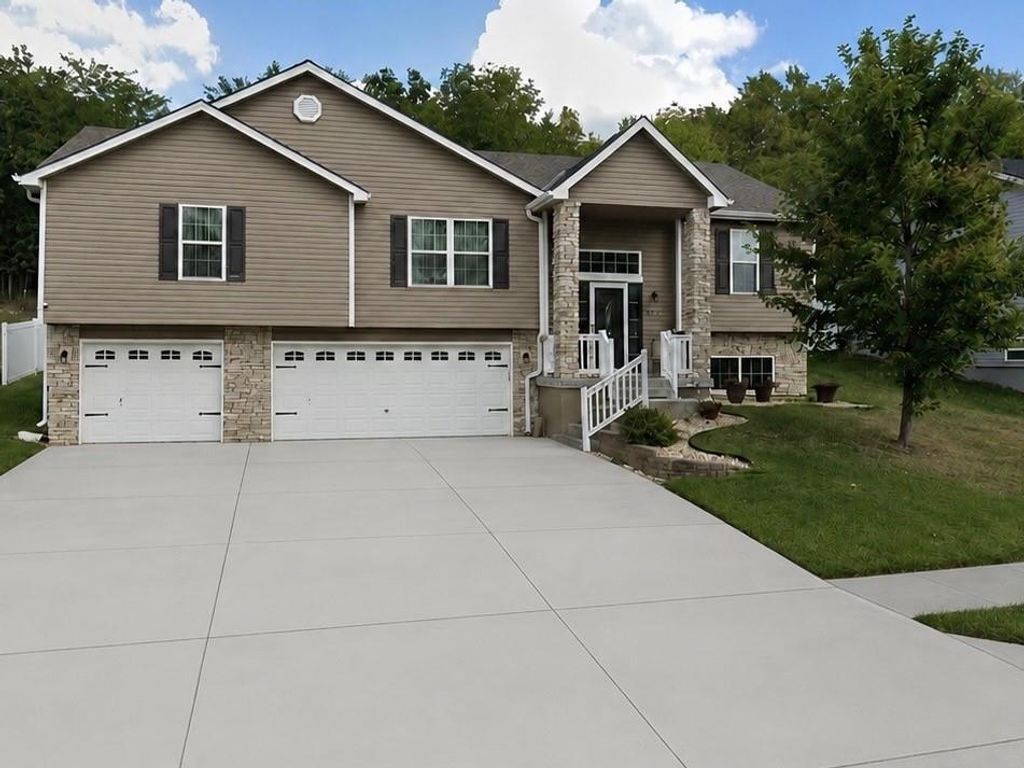 623 S Kisner Drive, Independence, MO 64056
