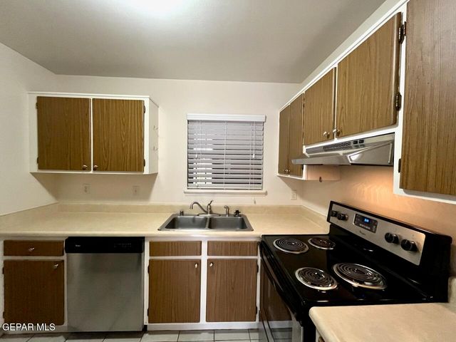 4800 N Stanton Street 126, El Paso, TX 79902