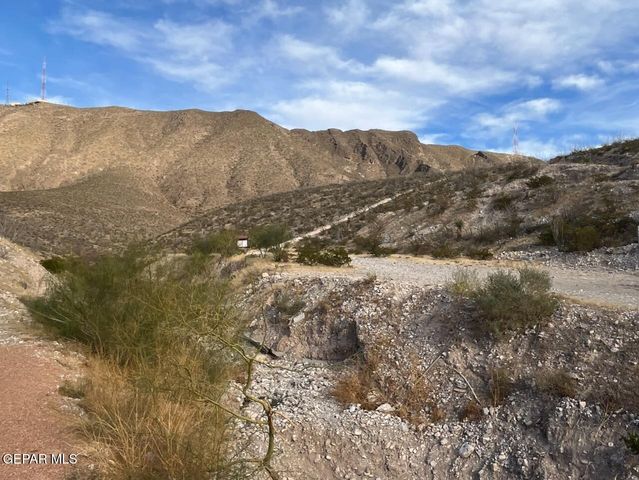 4800 N Stanton Street 126, El Paso, TX 79902