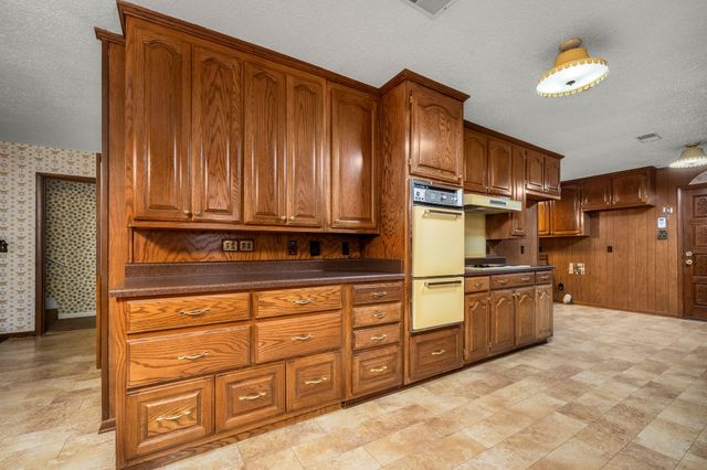 15 Hilldale Church Rd, Fayetteville, TN 37334