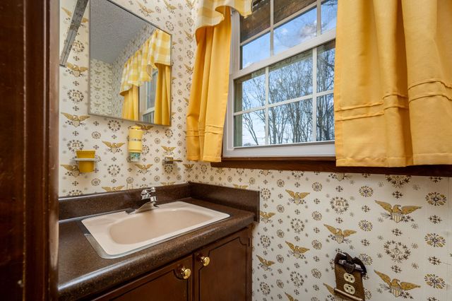 15 Hilldale Church Rd, Fayetteville, TN 37334