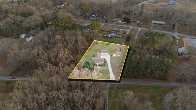 15 Hilldale Church Rd, Fayetteville, TN 37334