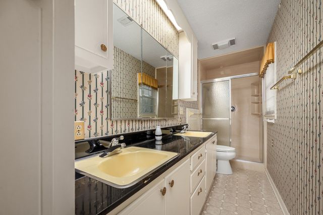 15 Hilldale Church Rd, Fayetteville, TN 37334