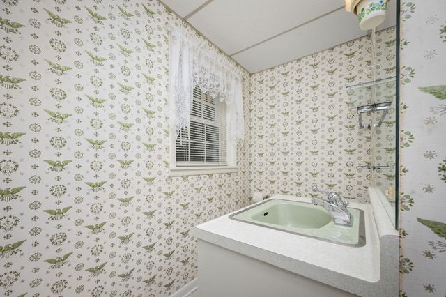 15 Hilldale Church Rd, Fayetteville, TN 37334