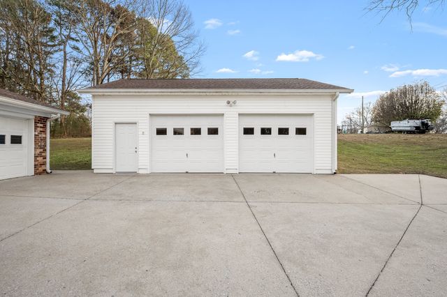 15 Hilldale Church Rd, Fayetteville, TN 37334