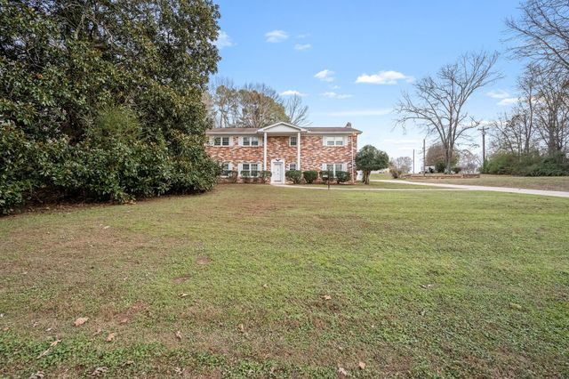 15 Hilldale Church Rd, Fayetteville, TN 37334