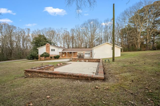 15 Hilldale Church Rd, Fayetteville, TN 37334