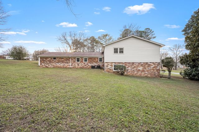 15 Hilldale Church Rd, Fayetteville, TN 37334