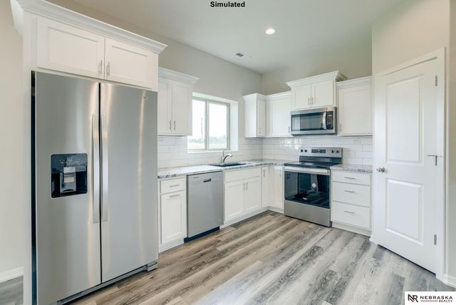 10724 N 149th Street, Waverly, NE 68462