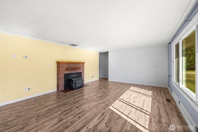 849 Burlingame Road, Mount Vernon, WA 98274