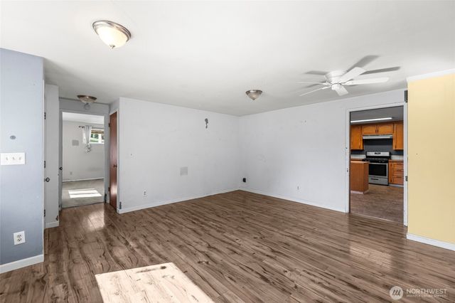 849 Burlingame Road, Mount Vernon, WA 98274