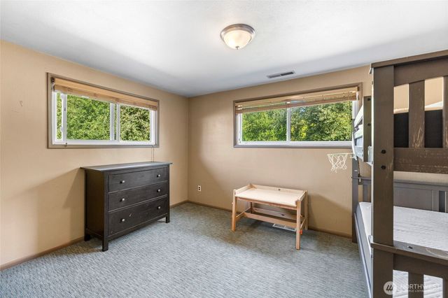 849 Burlingame Road, Mount Vernon, WA 98274