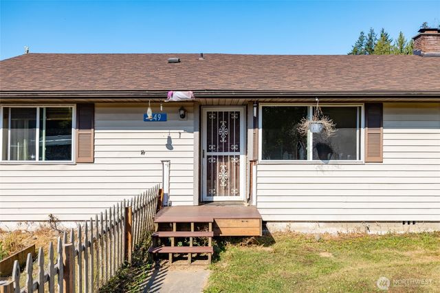 849 Burlingame Road, Mount Vernon, WA 98274