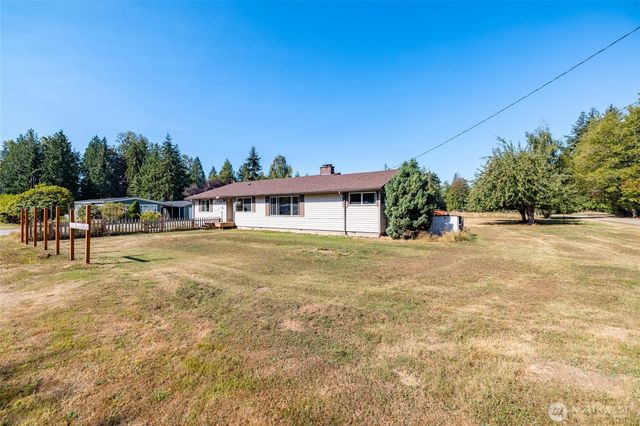 849 Burlingame Road, Mount Vernon, WA 98274