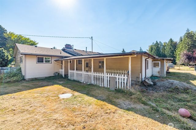 849 Burlingame Road, Mount Vernon, WA 98274