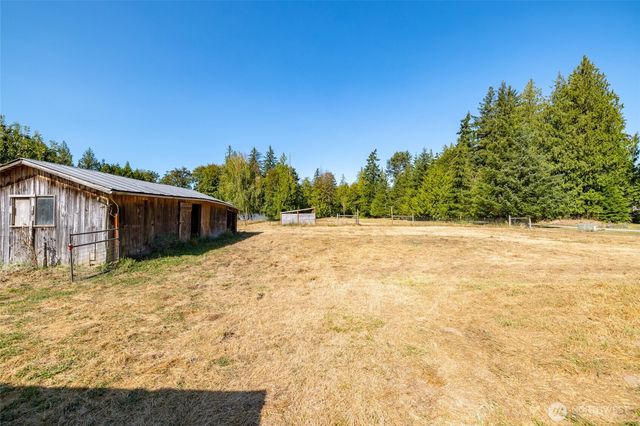 849 Burlingame Road, Mount Vernon, WA 98274