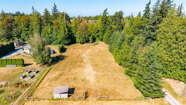 849 Burlingame Road, Mount Vernon, WA 98274