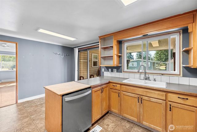 849 Burlingame Road, Mount Vernon, WA 98274