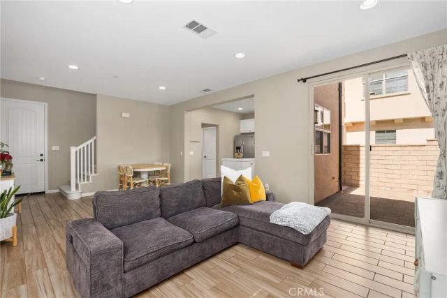 21710 Bene Drive, Saugus, CA 91350