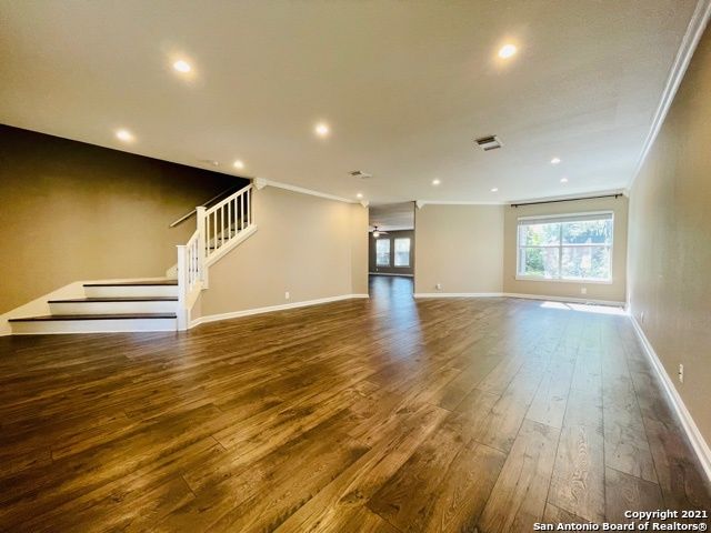 6346 REGENCY LN, San Antonio, TX 78249