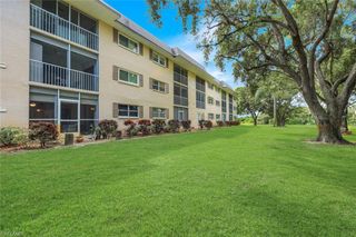 5419 RATTLESNAKE HAMM RD 105F, Naples, FL 34113