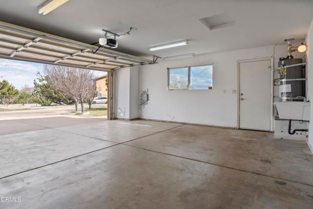 17355 La Junta Street, Hesperia, CA 92345