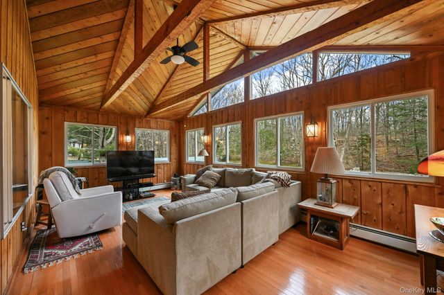 54 Lockwood Road, South Salem, NY 10590