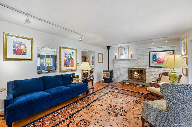 54 Lockwood Road, South Salem, NY 10590