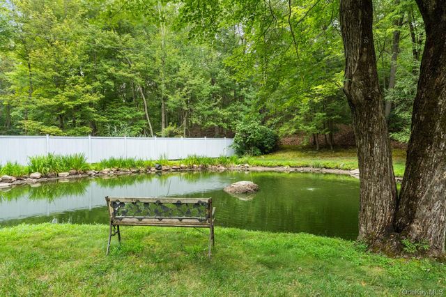 54 Lockwood Road, South Salem, NY 10590