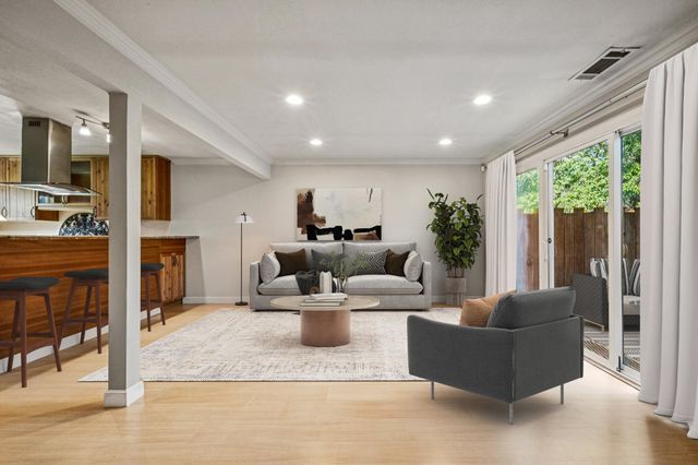 394 Ilo Ln 701, Danville, CA 94526