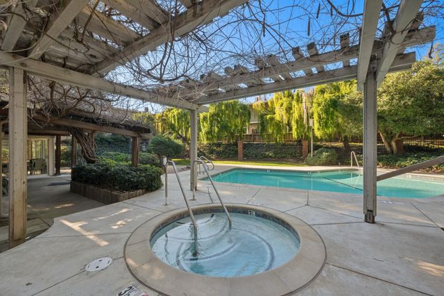 394 Ilo Ln 701, Danville, CA 94526