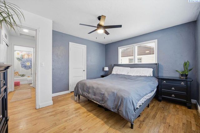 1909 W 3rd Ave, Kennewick, WA 99336