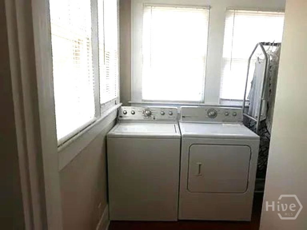 Image 18 of property listing at 18 E 45th Street, Savannah, GA 31405