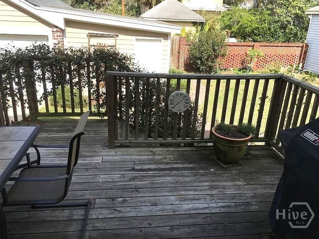 Image 23 of property listing at 18 E 45th Street, Savannah, GA 31405