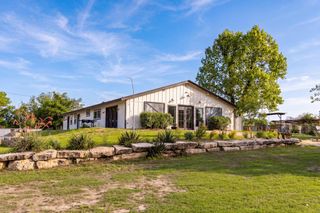 121 Simpson Rd, Comfort, TX 78013