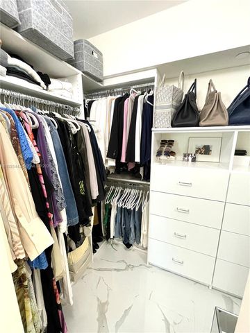 5900 Collins Ave 1104, Miami Beach, FL 33140