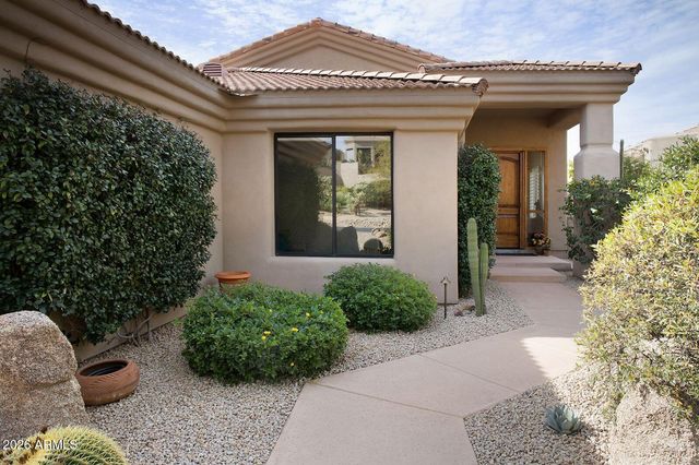 24350 N WHISPERING RIDGE Way 10, Scottsdale, AZ 85255