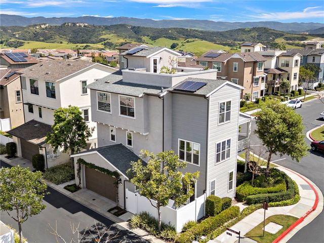 26 Yerra Street, Rancho Mission Viejo, CA 92694