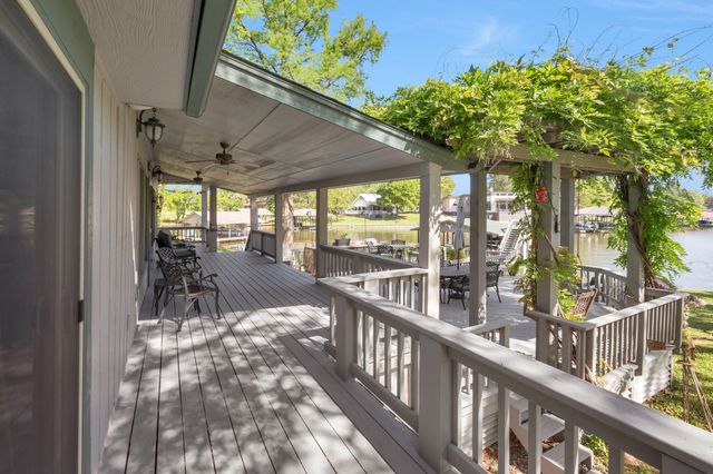 317 Sundown Trail, Tool, TX 75143