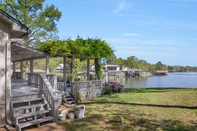 317 Sundown Trail, Tool, TX 75143