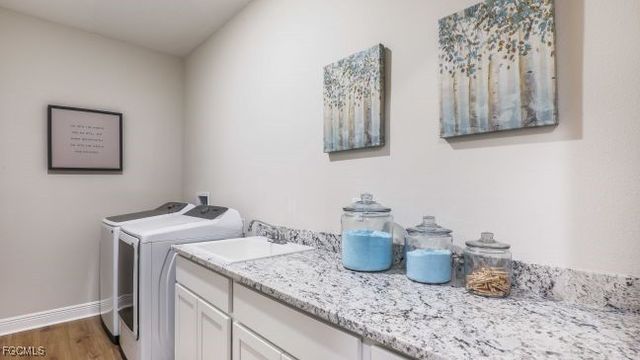 4725 24th AVE SE, Naples, FL 34117