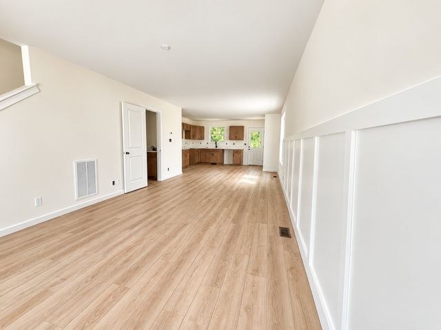 194 Oak St, Clarksville, TN 37042