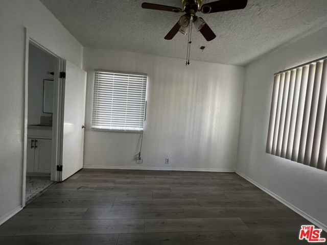 639 W 80th Street, Los Angeles, CA 90044