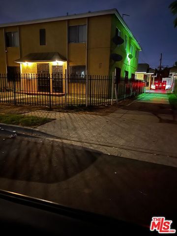 639 W 80th Street, Los Angeles, CA 90044