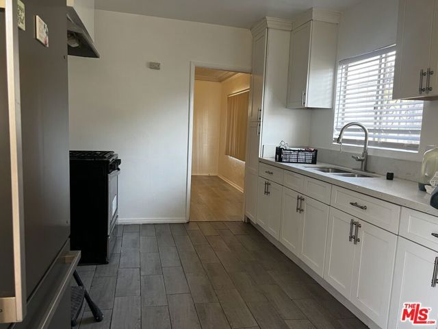 639 W 80th Street, Los Angeles, CA 90044