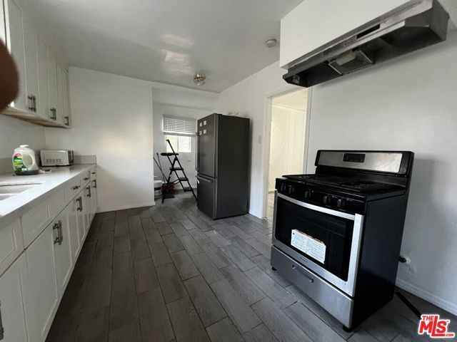 639 W 80th Street, Los Angeles, CA 90044